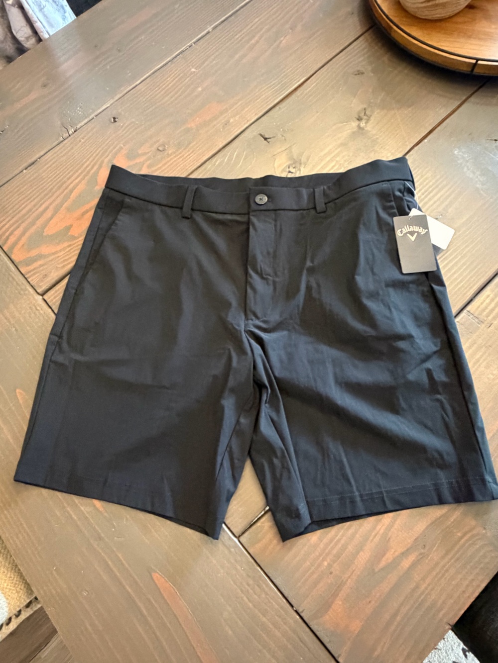 NWT Callaway 38” Men’s 9” Black Flat-Front Golf Shorts